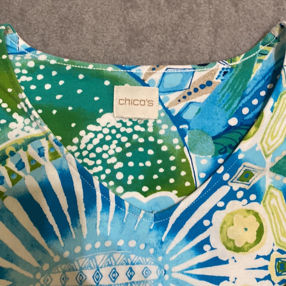🌴Vibrant 3/4 sleeve from Chico’s - Picture 2 of 4